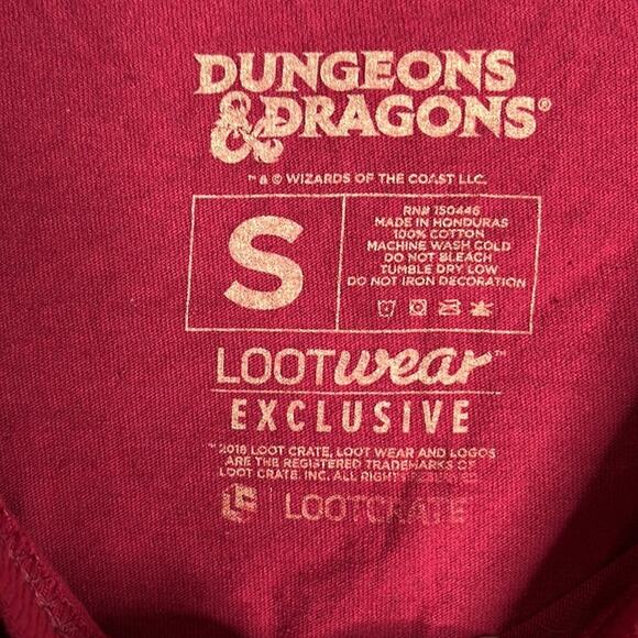 Lootcrate Exclusive Red Dungeons and Dragons Short Sleeve T Shirt Size Small - Picture 4 of 7